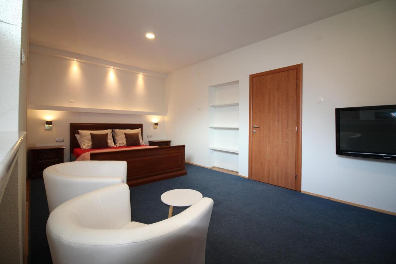 Apartment City Centre Free Parking 1&2 Floor Makarska Ngoại thất bức ảnh